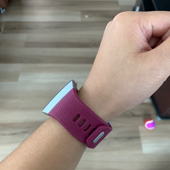 Fitbit Ionic - Picture 8 of 8